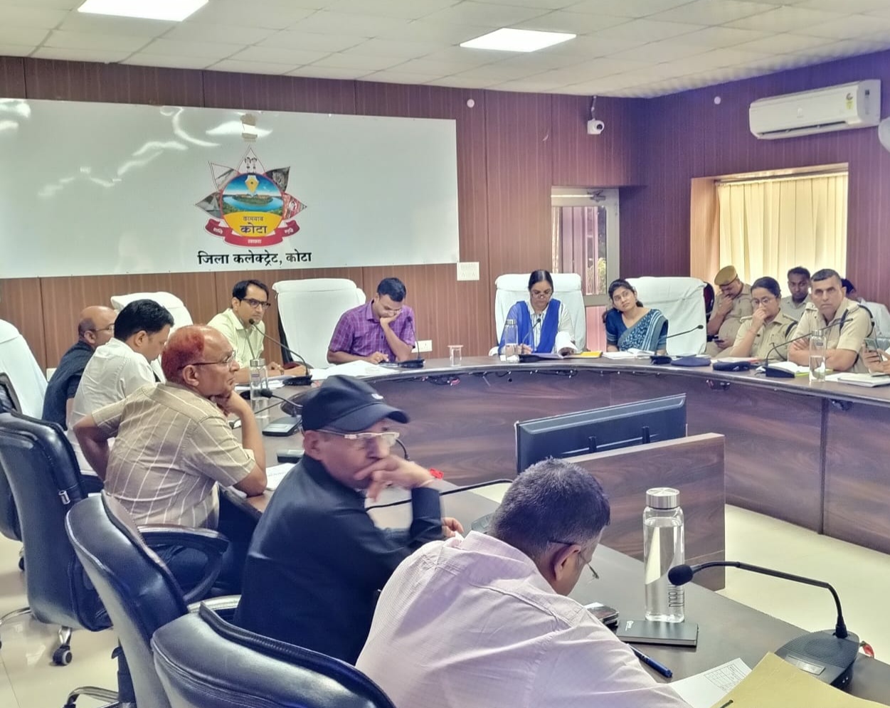 कोटा मे जिला स्तरीय अंतर विभागीय समन्वय समिति की बैठक